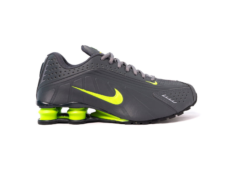 Tenis Nike Shox R4 Grafite Verde - Pechinchas Daweb